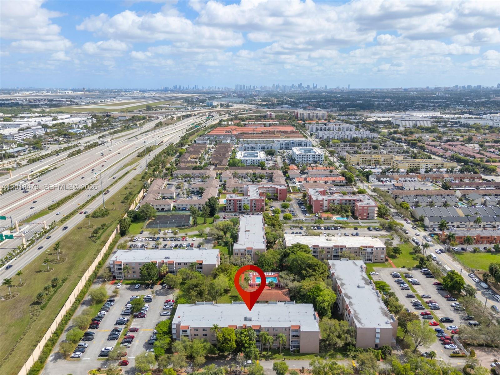SUMMIT CHASE CONDO - Residential
