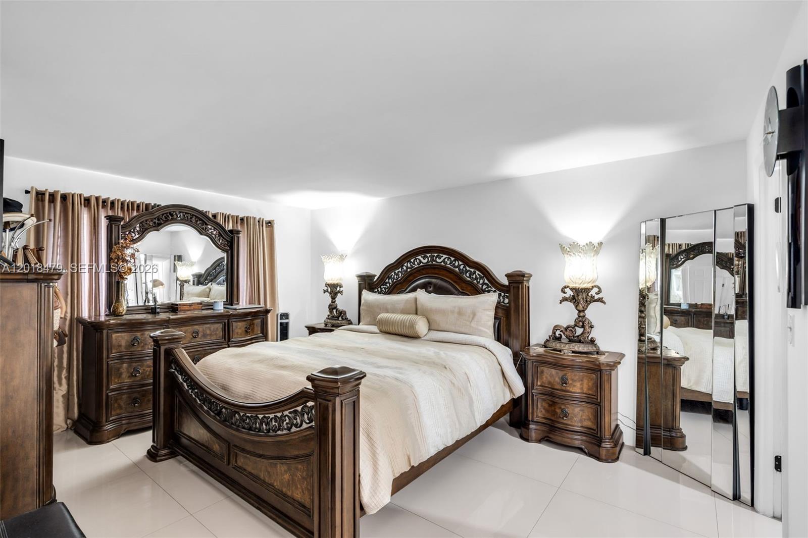 SUMMIT CHASE CONDO - Residential
