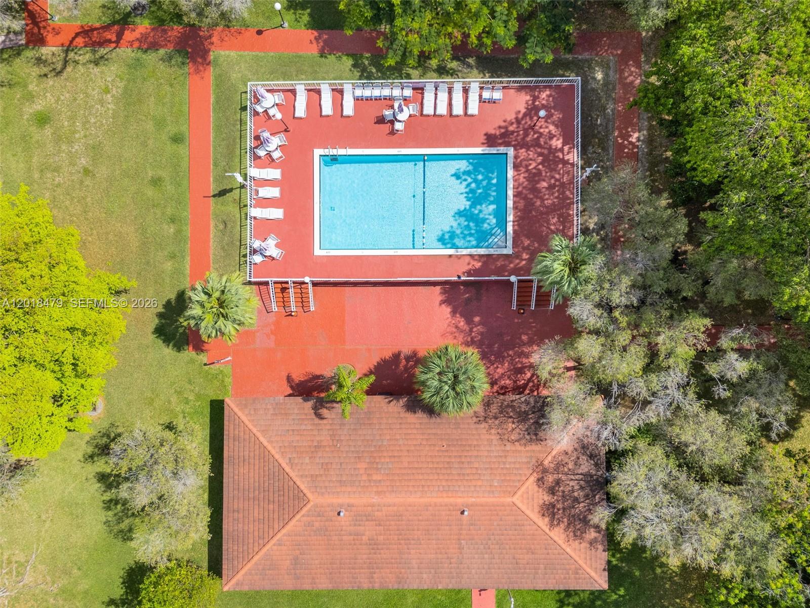 SUMMIT CHASE CONDO - Residential
