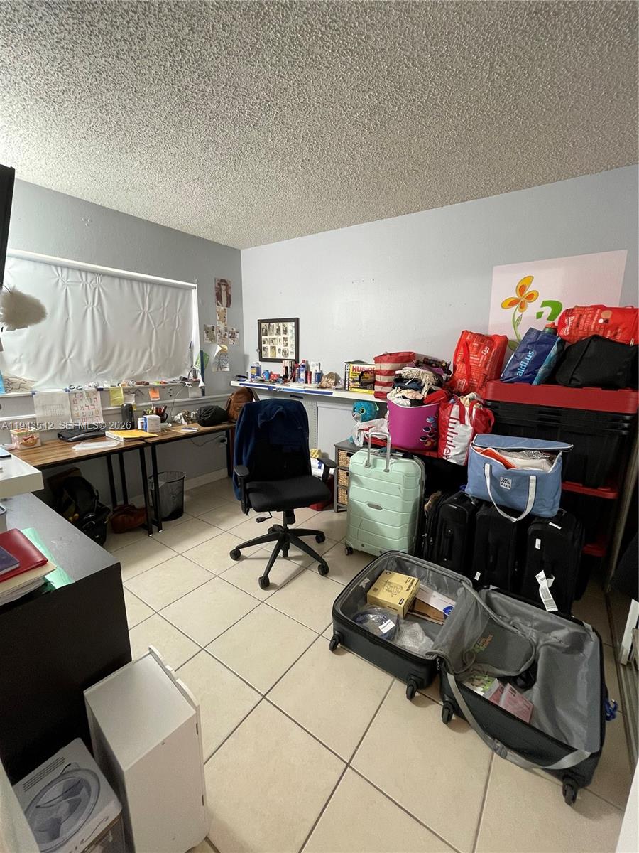 AUBURNDALE TAMIAMI TRAIL - Residential Income