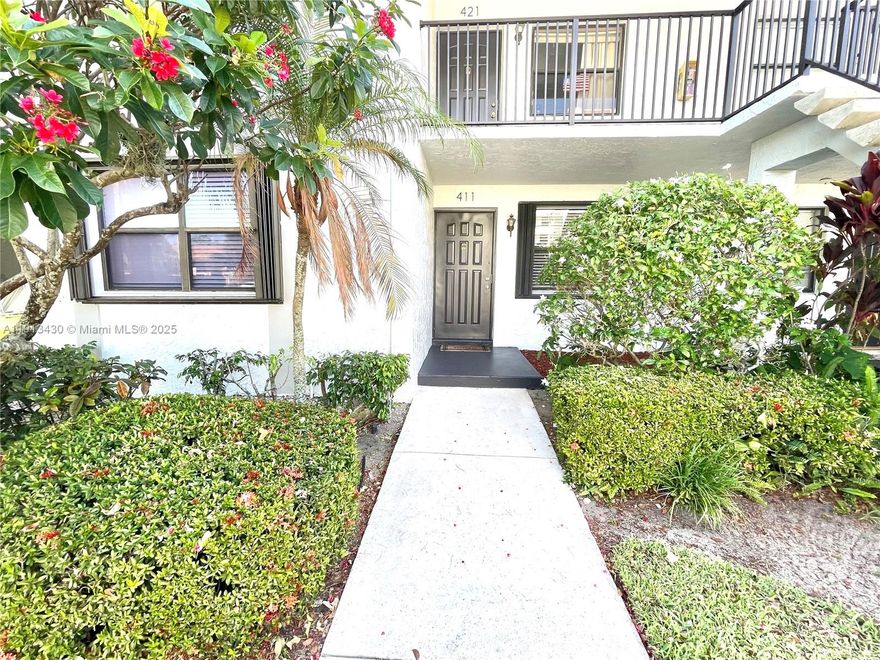 TOTTALLY REMODELED!! 2/2 corner unit it Meadowlakes Garden of Deerfield Beach. Remodeled Kitchen and new tile flooring in living area, new laminate floor on bedrooms. A/C installed in 2024 and tankless water heater installed in 2023; all bathrooms remodeled, Built in closets customized. Association includes pool, gym room and club house. Screened patio with storage as well; c Parking is right in front of your doorstep. Conveniently located near shopping, turnpike and I-95 giving you quick access going North, South, East or West. Rental allowed! Units in this community are rarely available. Great opportunity!