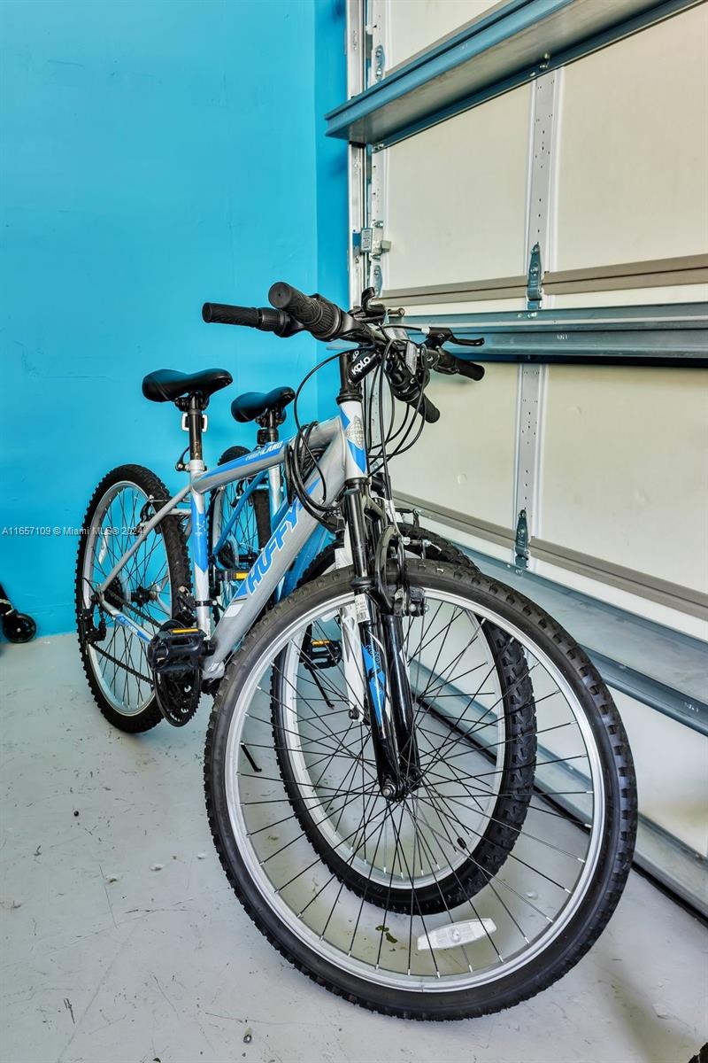 GOLF ESTATES - Residential Lease