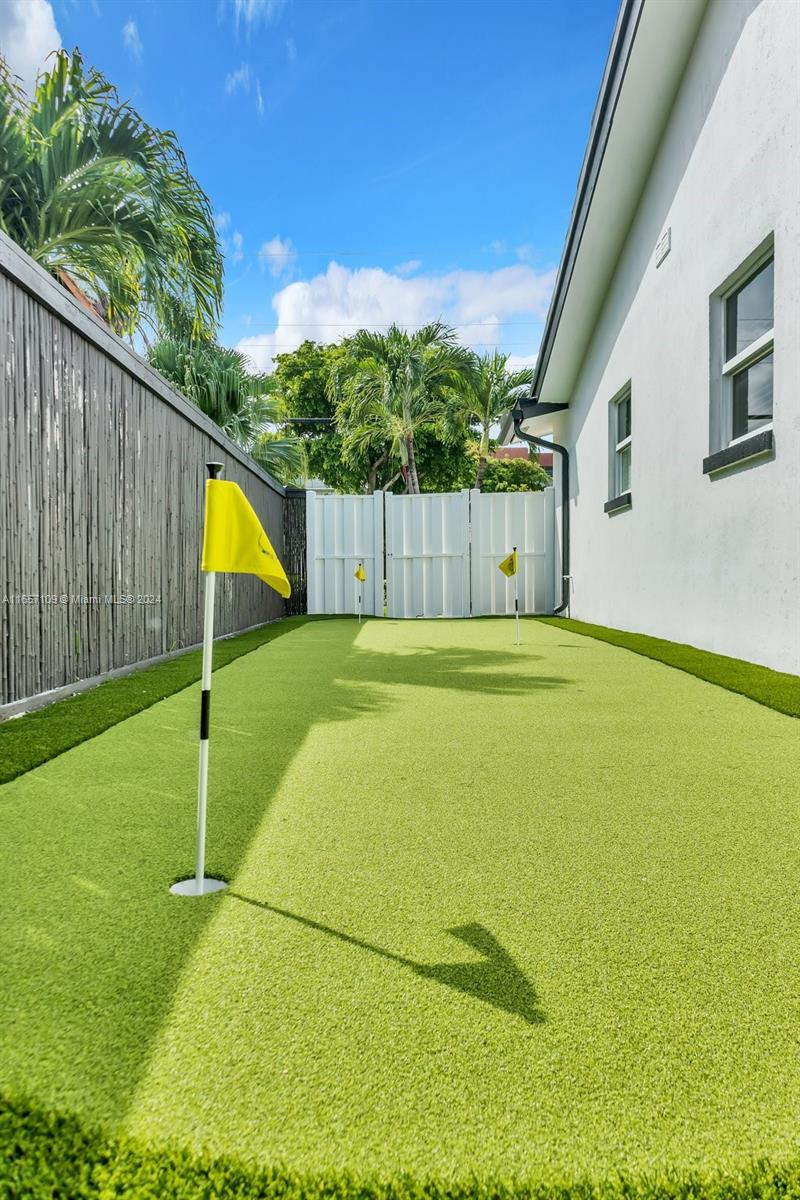 GOLF ESTATES - Residential Lease