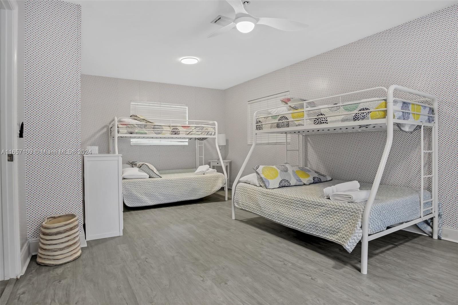 GOLF ESTATES - Residential Lease