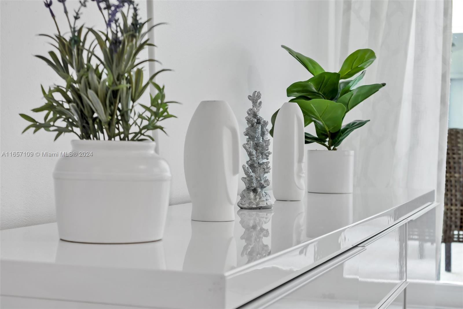 GOLF ESTATES - Residential Lease