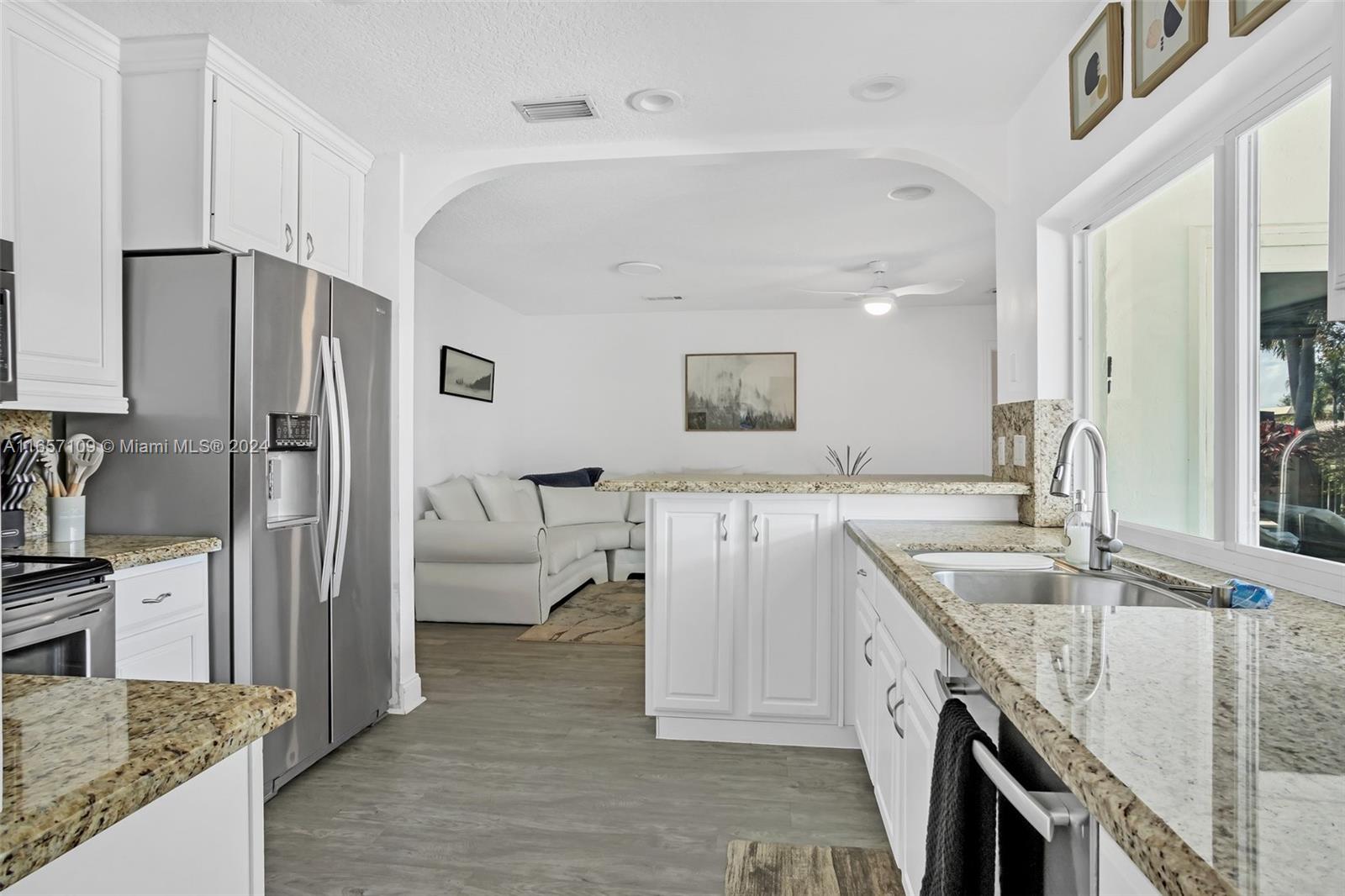 GOLF ESTATES - Residential Lease