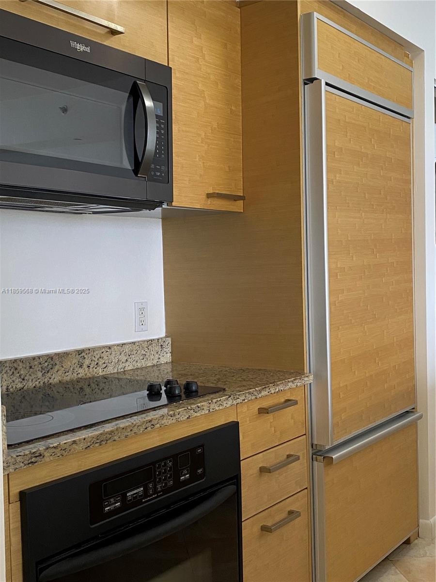 BEACH CLUB TWO CONDO - Residential