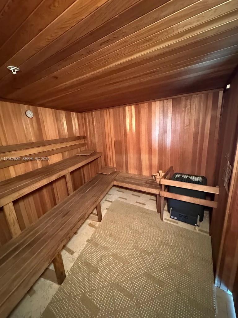 BRICKELL ON THE RIVER N T - Residential Lease