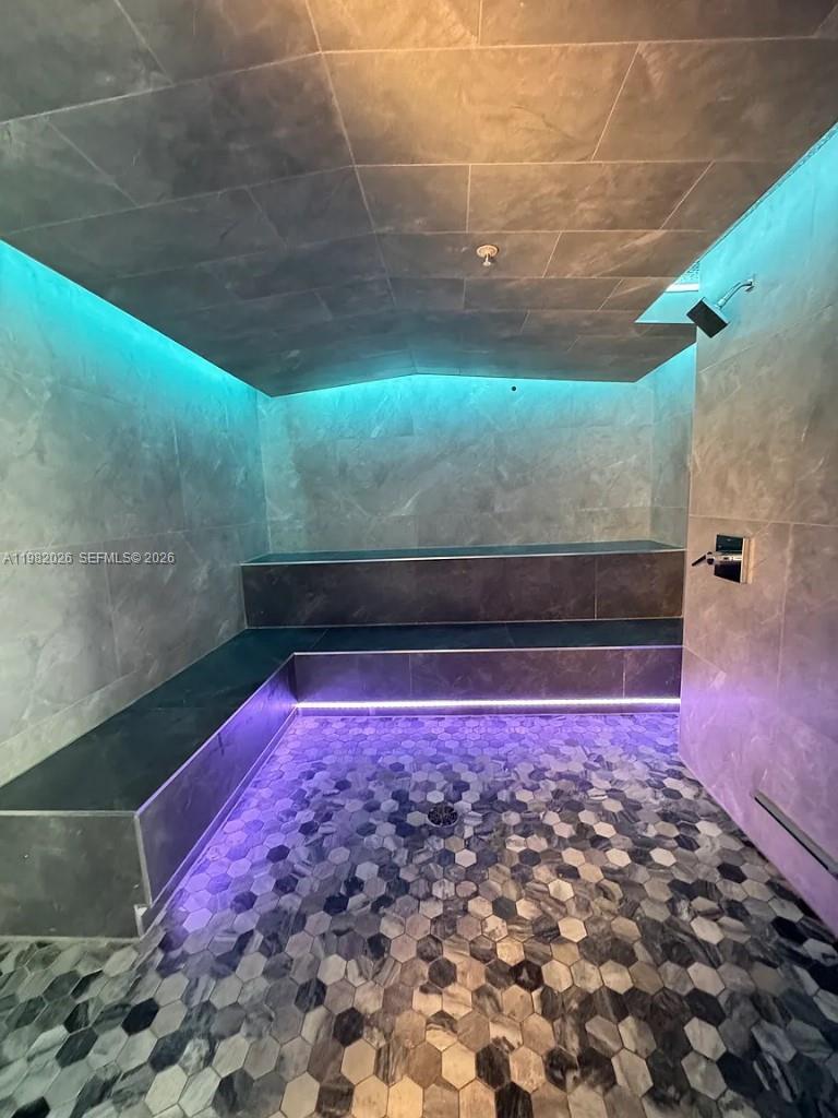 BRICKELL ON THE RIVER N T - Residential Lease