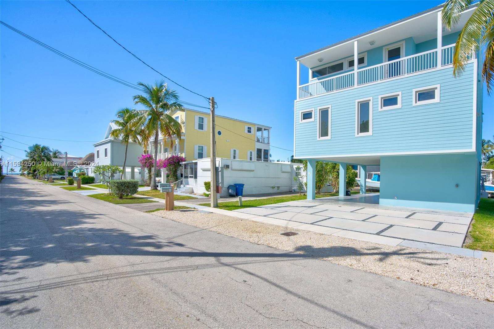 Photo 40 of 52 of 84 Coral Way house