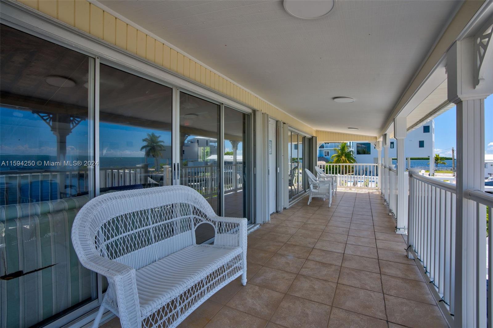 Photo 48 of 52 of 84 Coral Way house