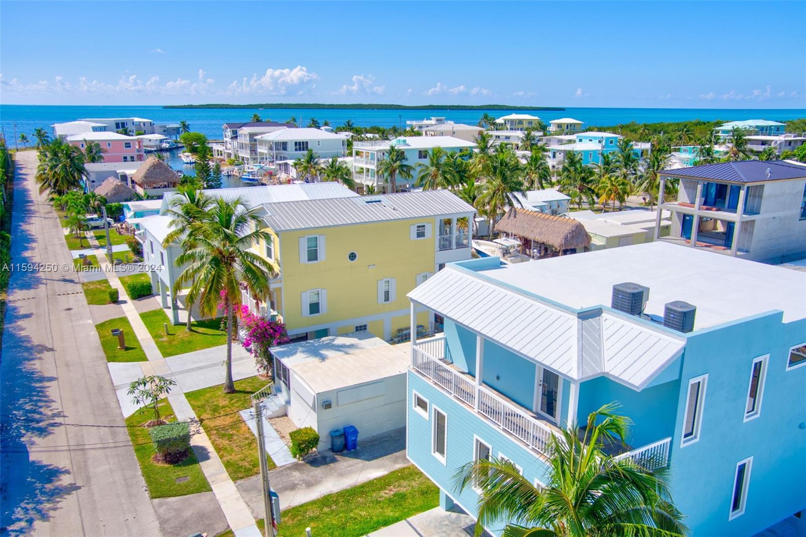 Photo 42 of 52 of 84 Coral Way house