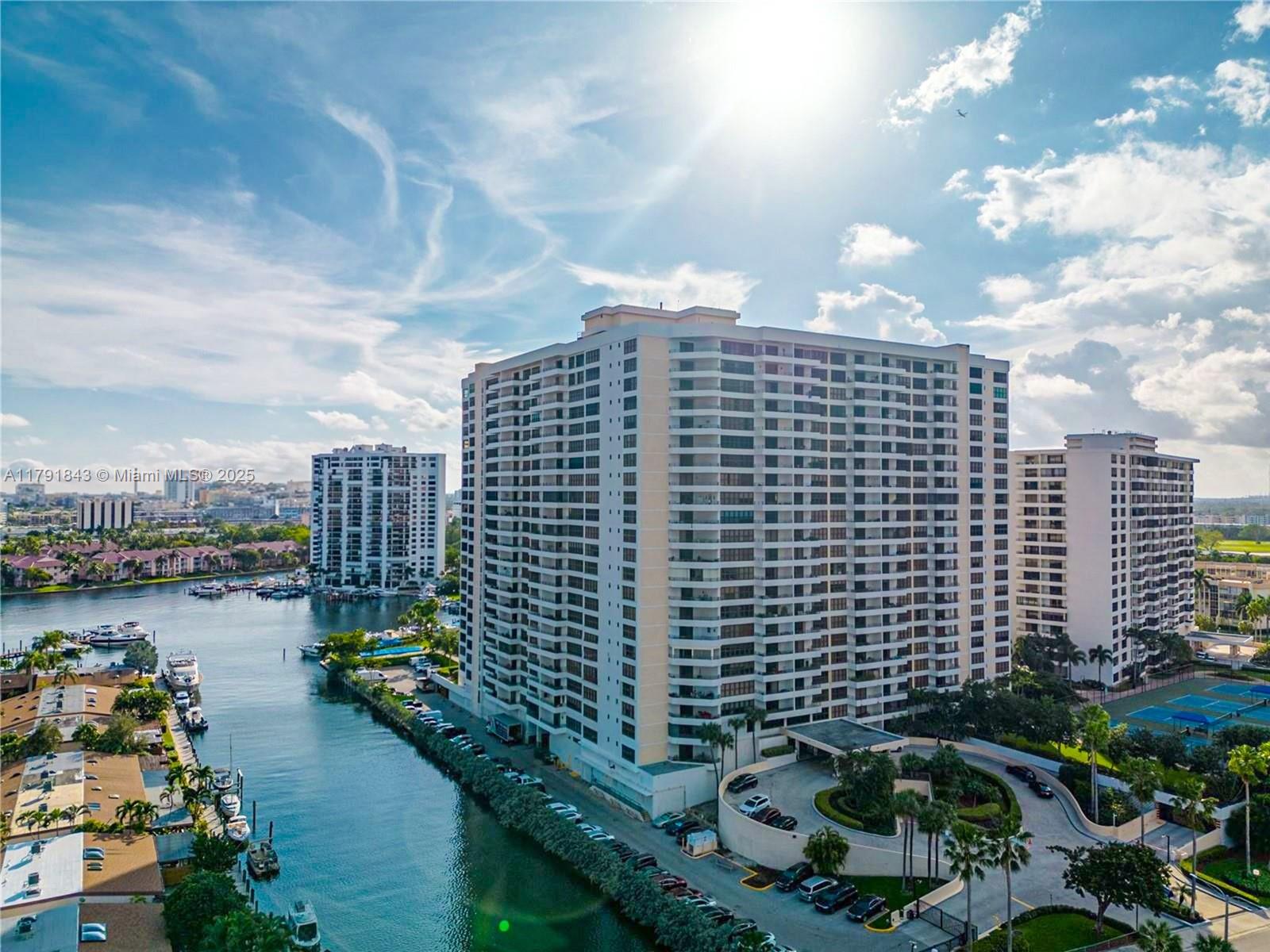 OLYMPUS CONDO PHASE - Residential