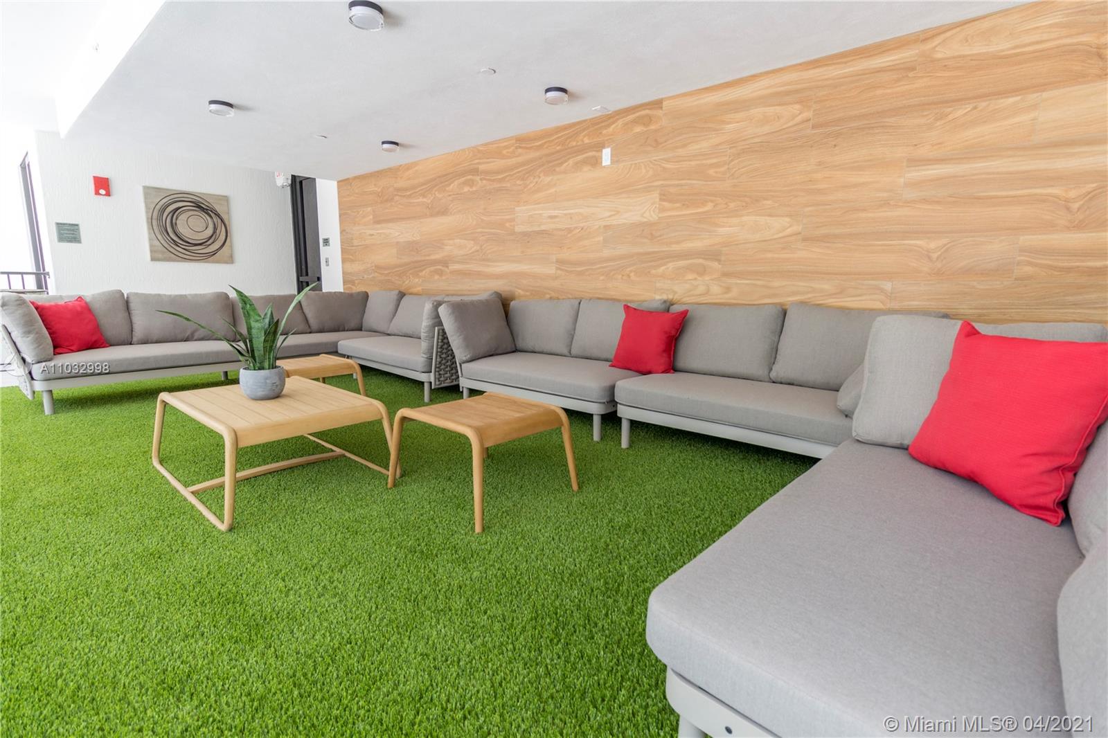 MORNINGSIDE ACRES - Residential Lease