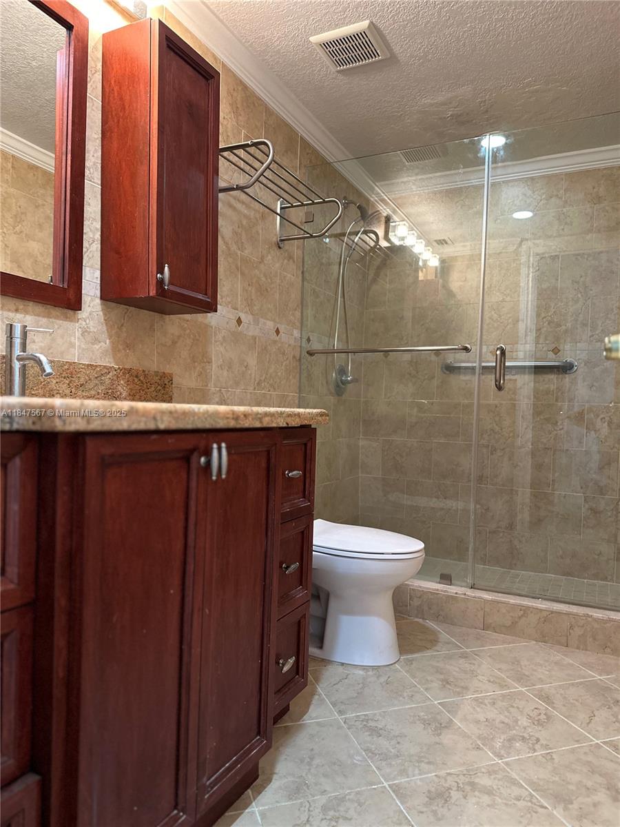 OCEANVIEW BUILDING B COND - Residential