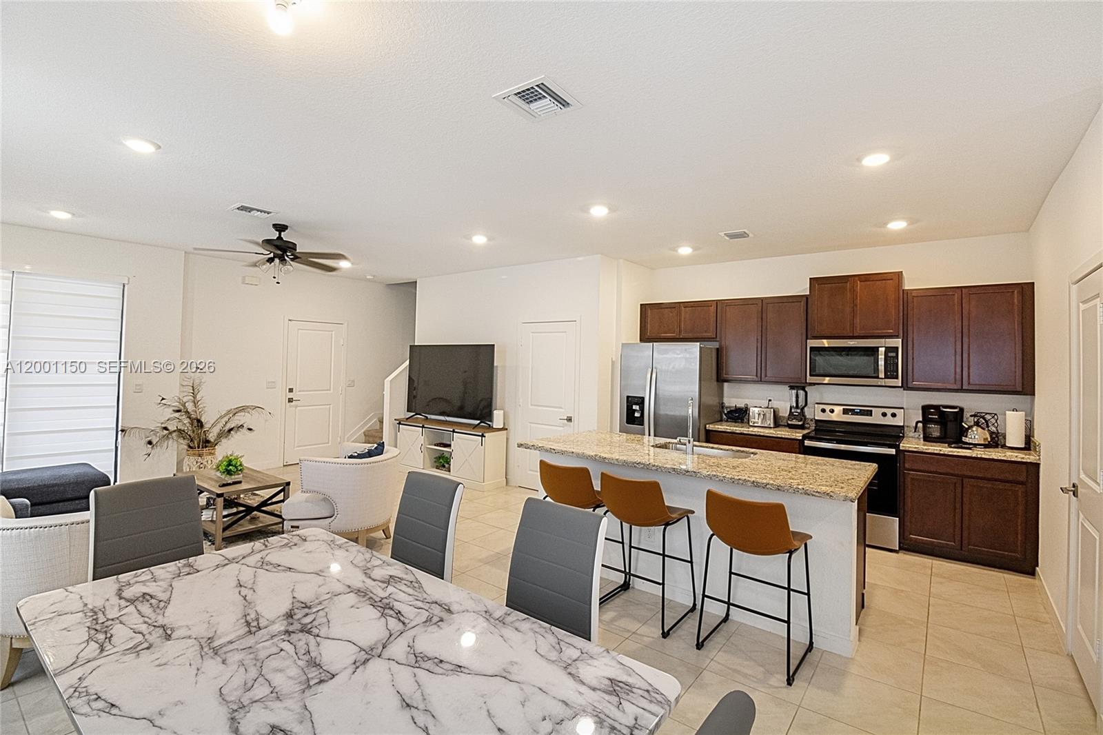 GARDENIA PARK - Residential Lease