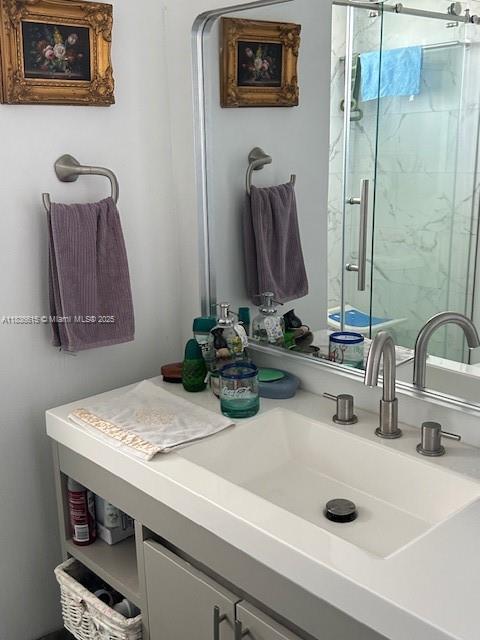 JADE WINDS GROUP - - Residential