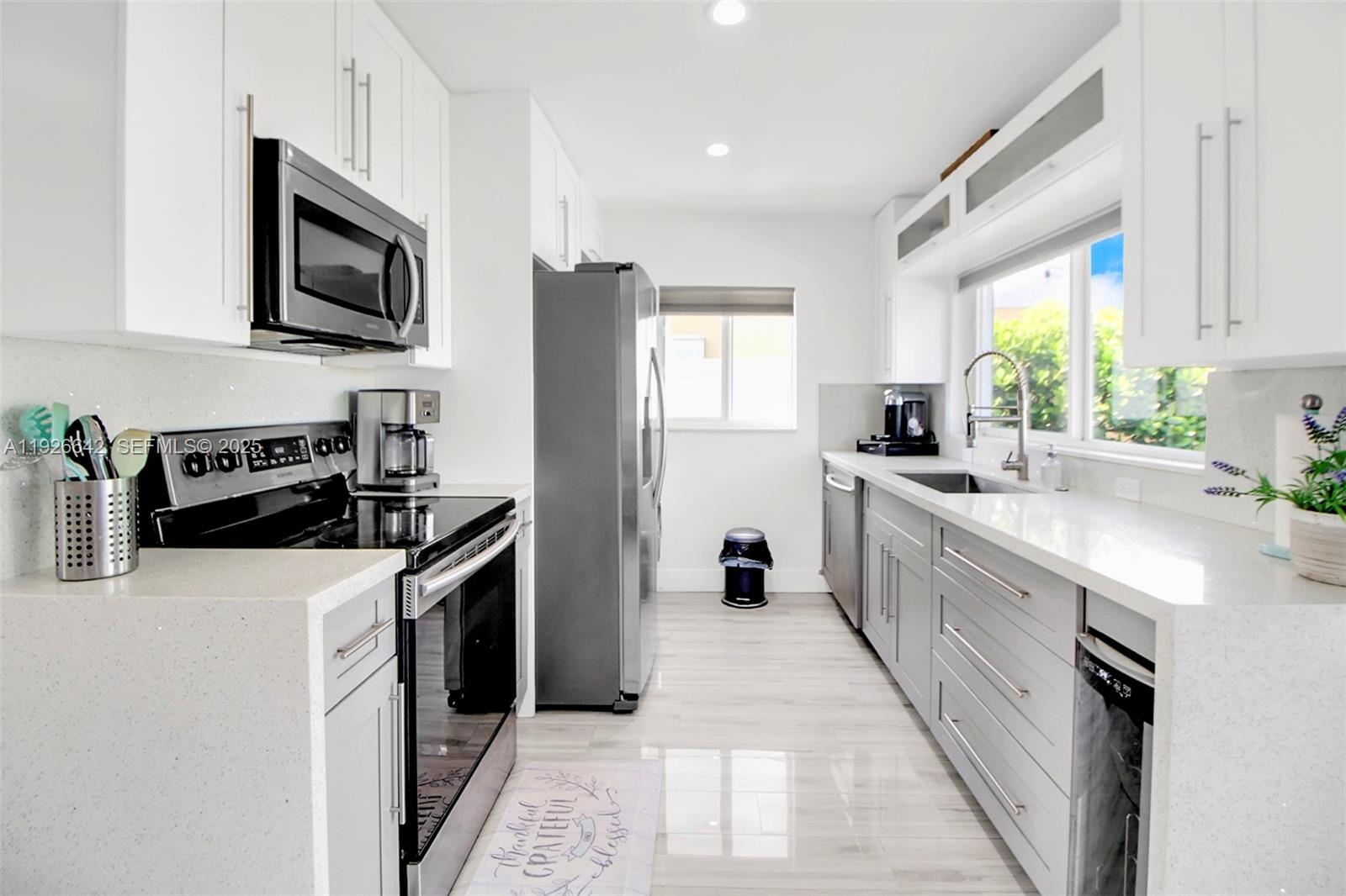 NORTH ANDREWS TERRACE FIR - Residential