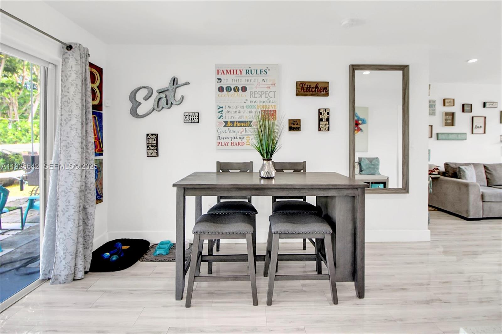 NORTH ANDREWS TERRACE FIR - Residential