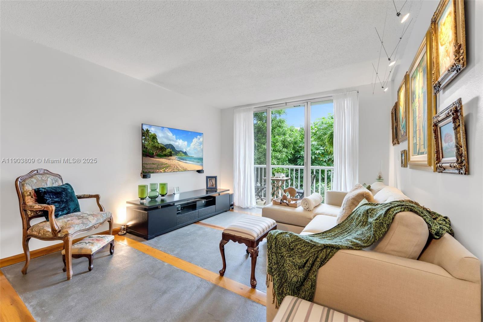 CORDOBA CONDO - Residential