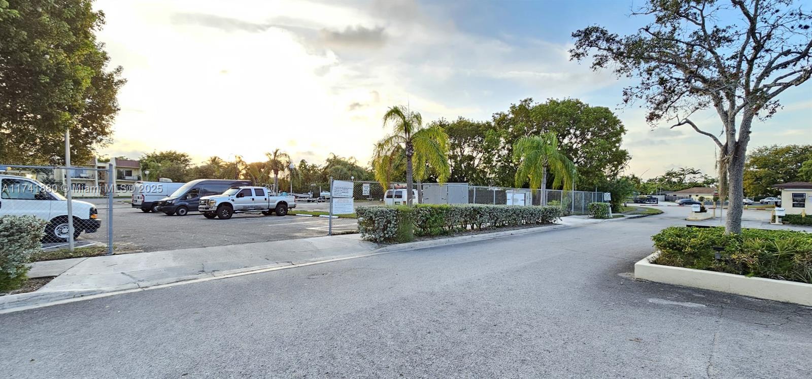 13705 Sw 91st Ct 23-1, Miami, Broward County, Florida - 2 Bedrooms  
2 Bathrooms - 
