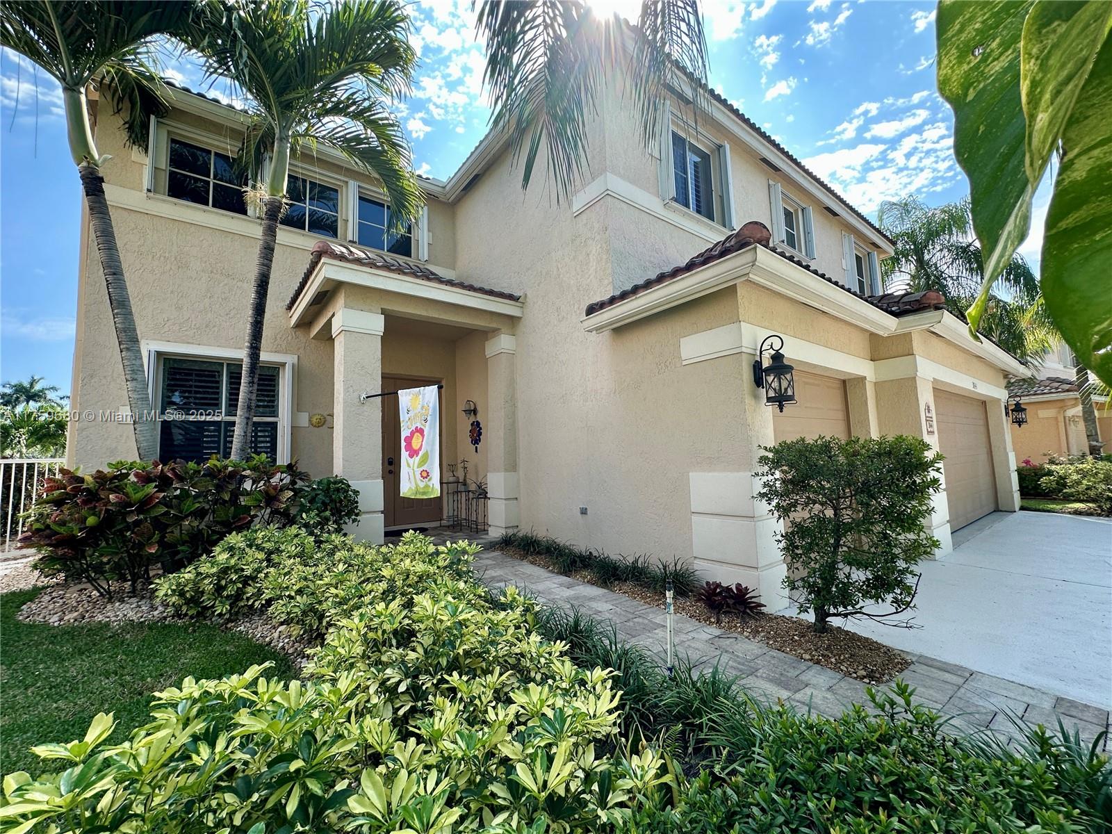 3844 Falcon Ridge Cir