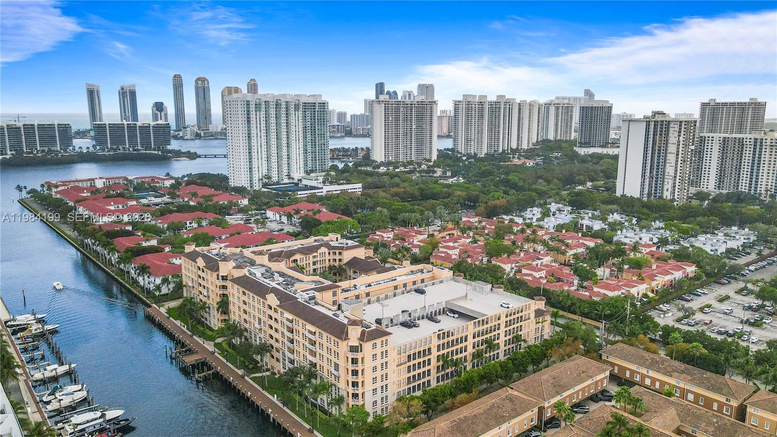 ALAQUA - Residential