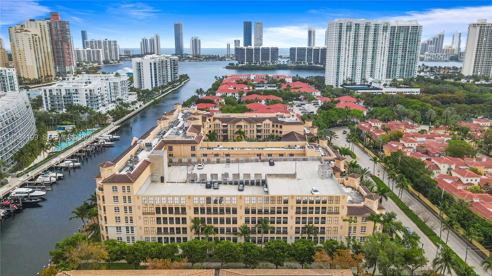 ALAQUA - Residential