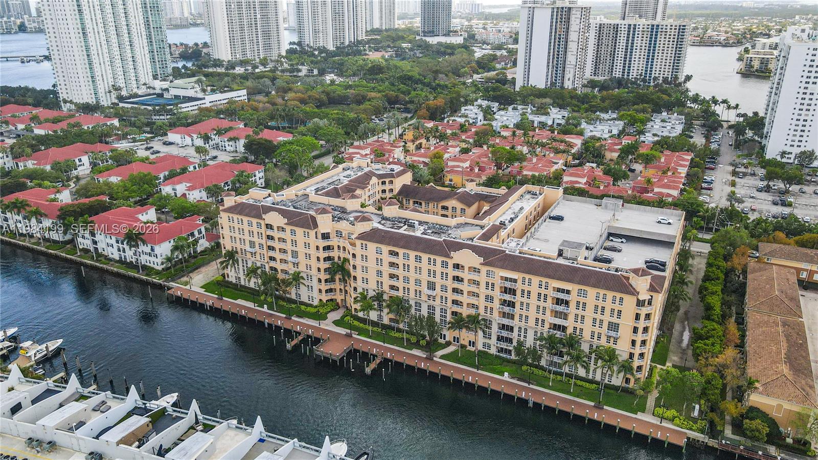 ALAQUA - Residential