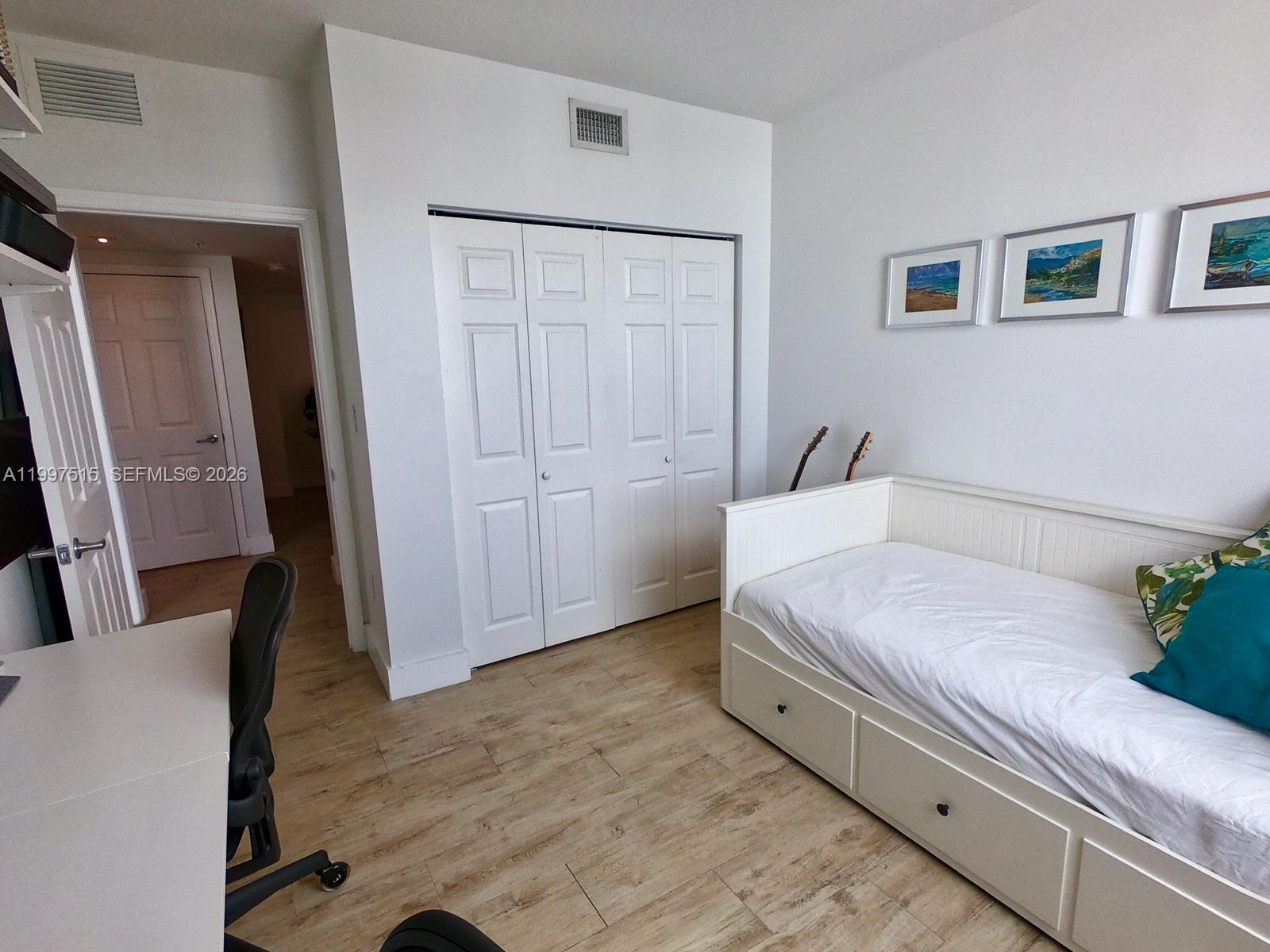 BRICKELL VIEW WEST CONDO - Residential Lease