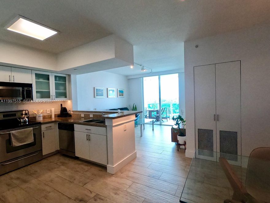 Spotless 2 bedroom, 2 bathroom apartment in a boutique style buiding on quiet cul-de-sac. Italian ceramic floors, partially remodeled bathrooms and kitchen, two covered parking spaces and a storage unit on the same floor. Enjoy impeccable ammenities. Watch beautiful sunsets from the balcony and walk to Publix, Wallgreens and tons of restaurants. Tenant occupied until June 5th, 2026.