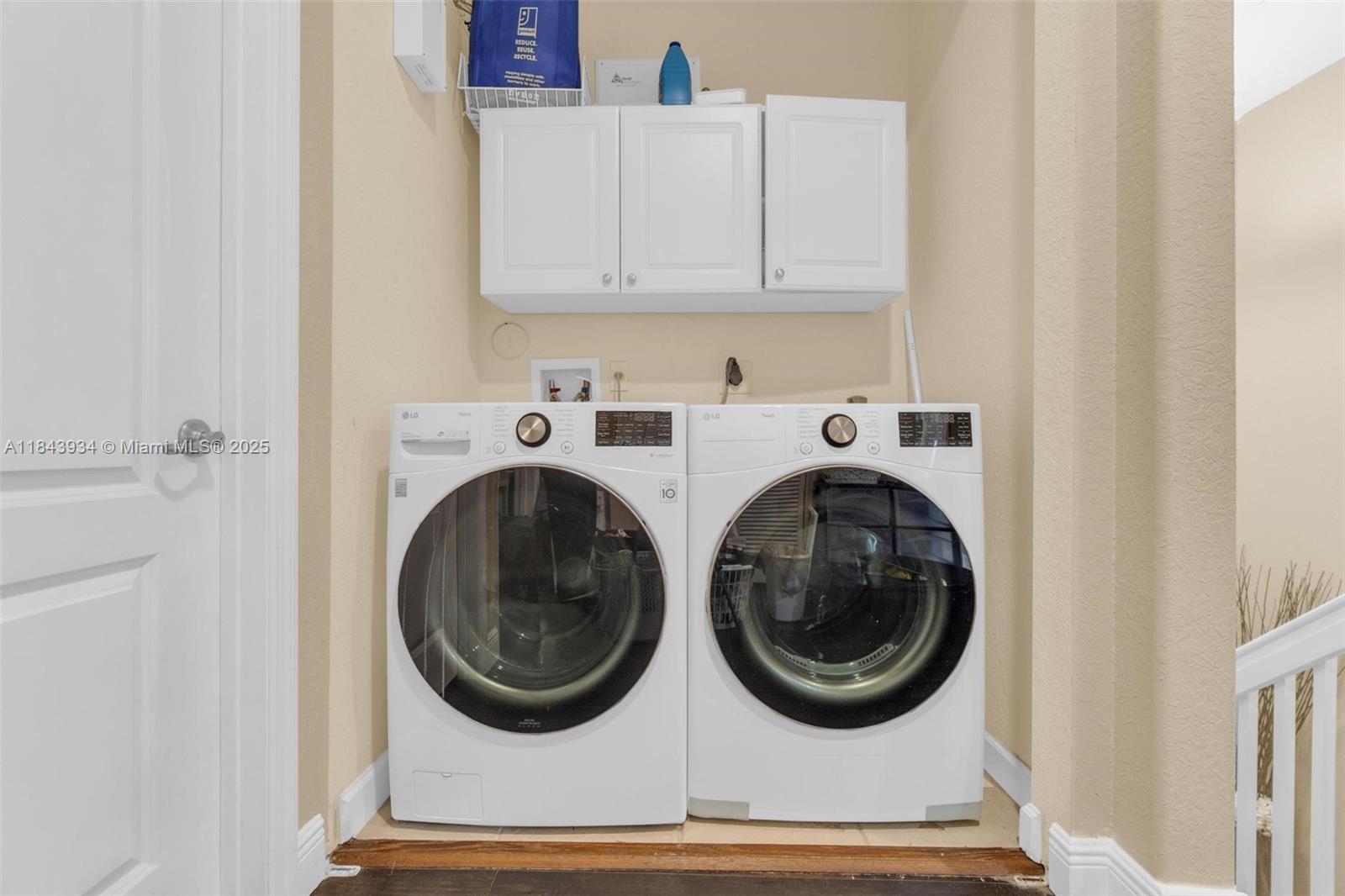 PINE ISLAND COMMERICAL - Residential Lease