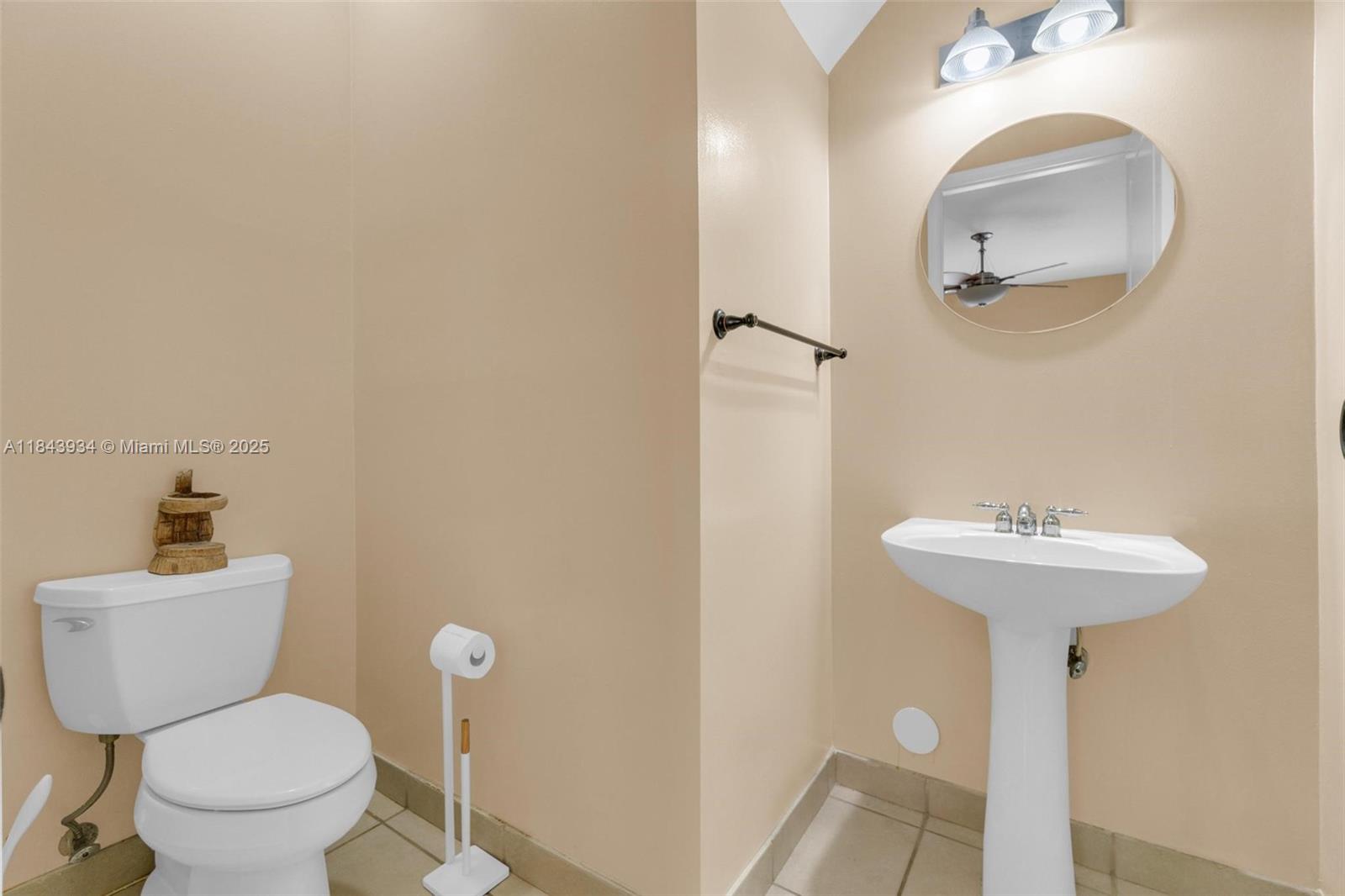 PINE ISLAND COMMERICAL - Residential Lease