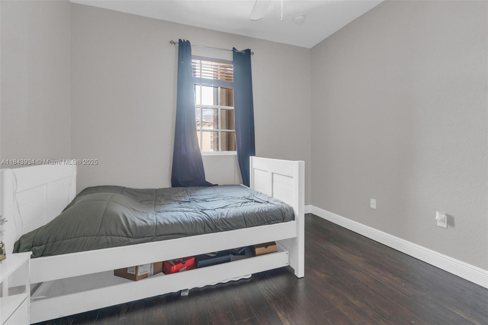 PINE ISLAND COMMERICAL - Residential Lease