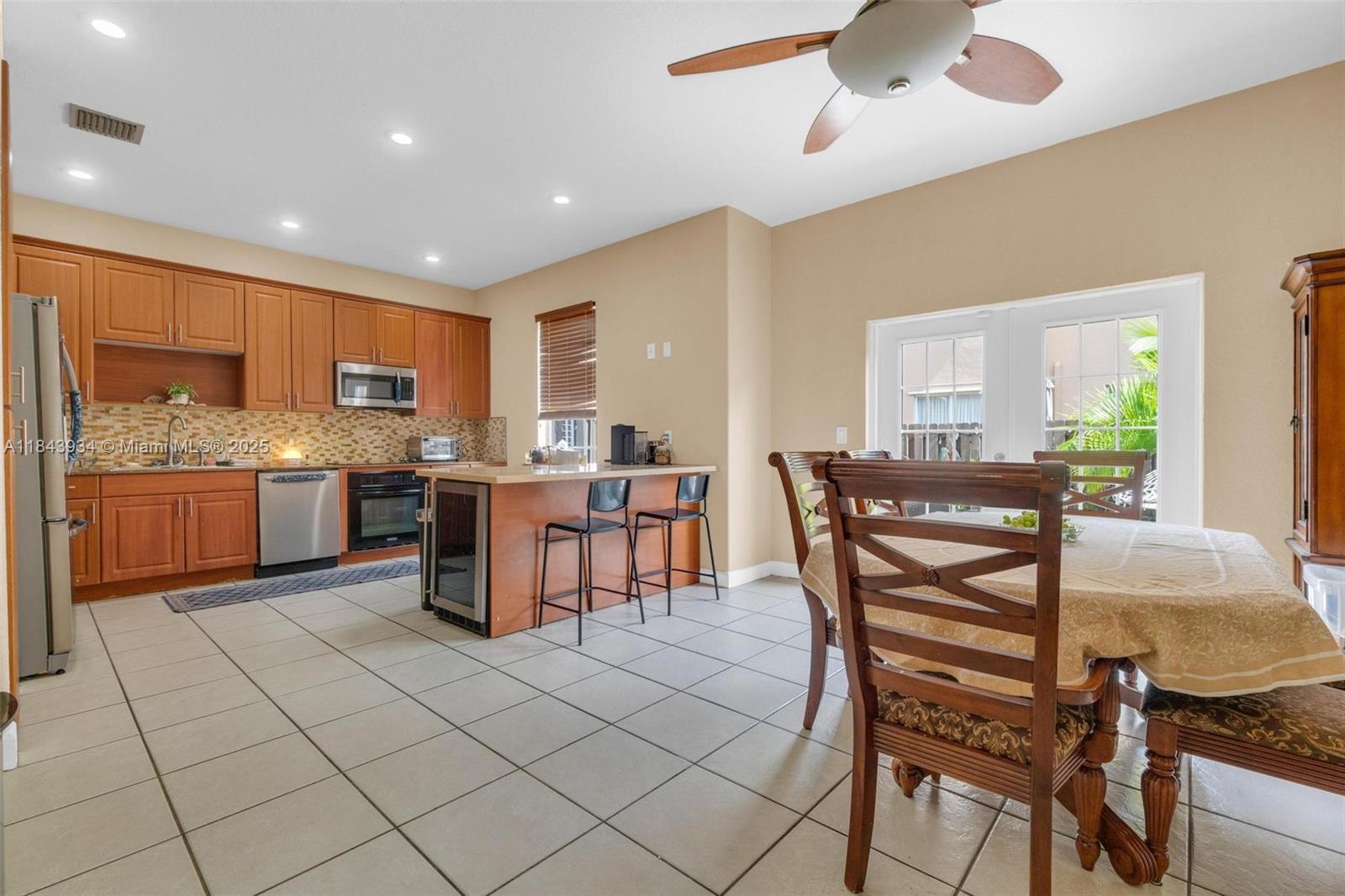 PINE ISLAND COMMERICAL - Residential Lease