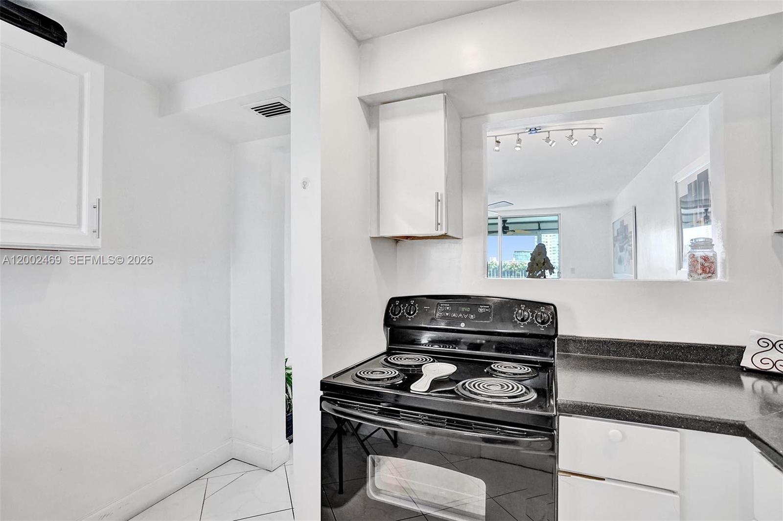 POINT EAST ONE CONDO-BLDG - Residential Lease