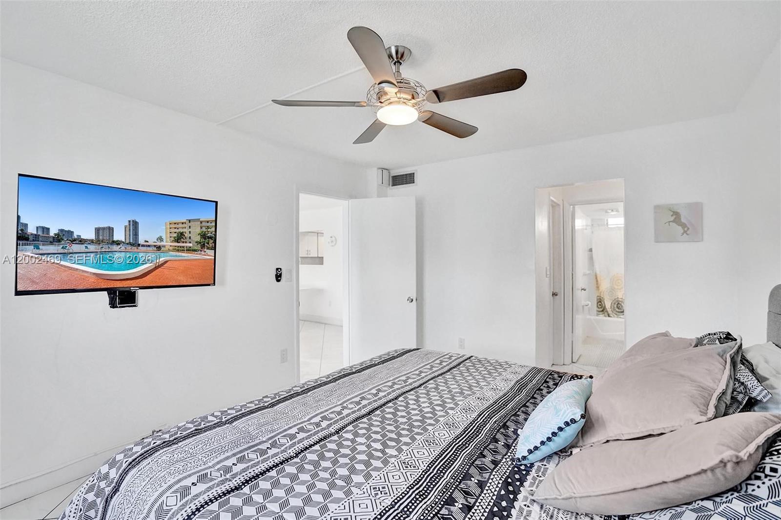 POINT EAST ONE CONDO-BLDG - Residential Lease