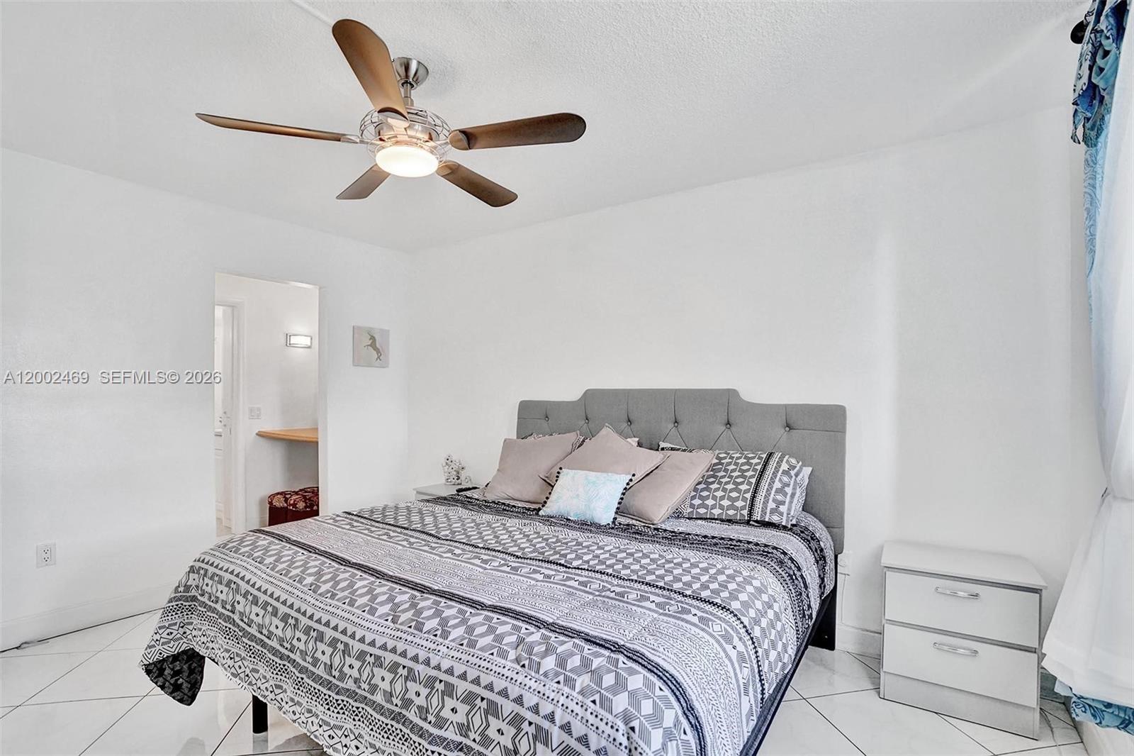 POINT EAST ONE CONDO-BLDG - Residential Lease