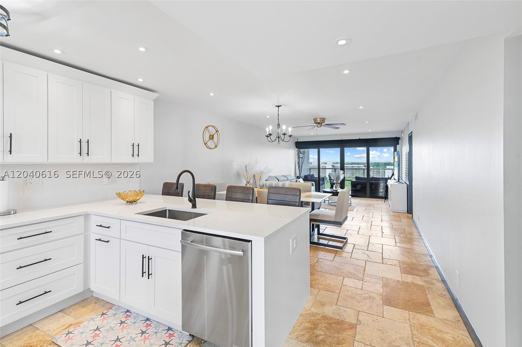 1401 N Riverside Dr 1406