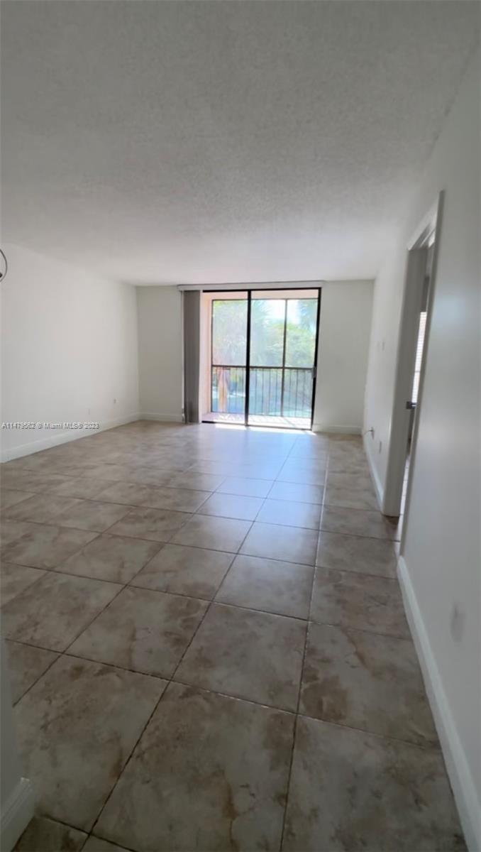 THE HORIZONS CONDO #4 - Residential Lease