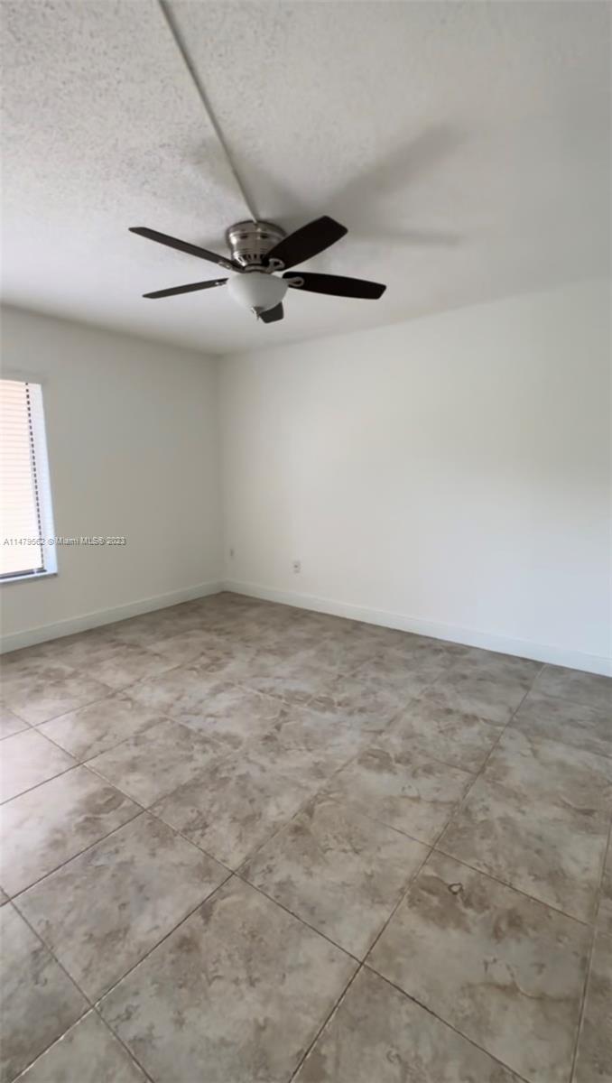 THE HORIZONS CONDO #4 - Residential Lease