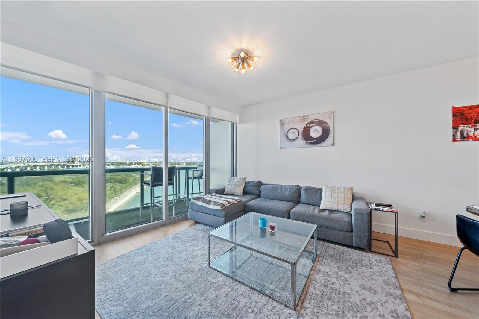 888 Biscayne Blvd 910