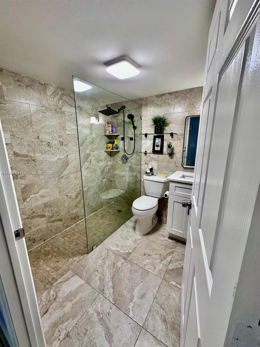 VIEW WEST CONDO PH I - Residential