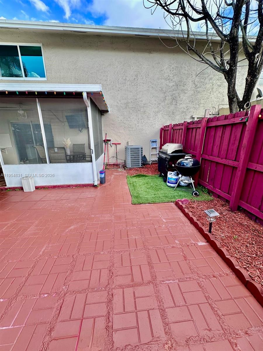 VIEW WEST CONDO PH I - Residential