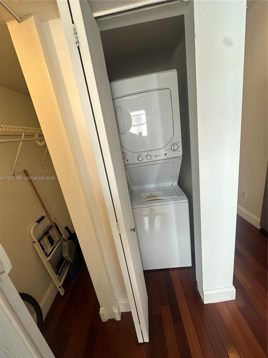 RETREAT CONDO - Residential