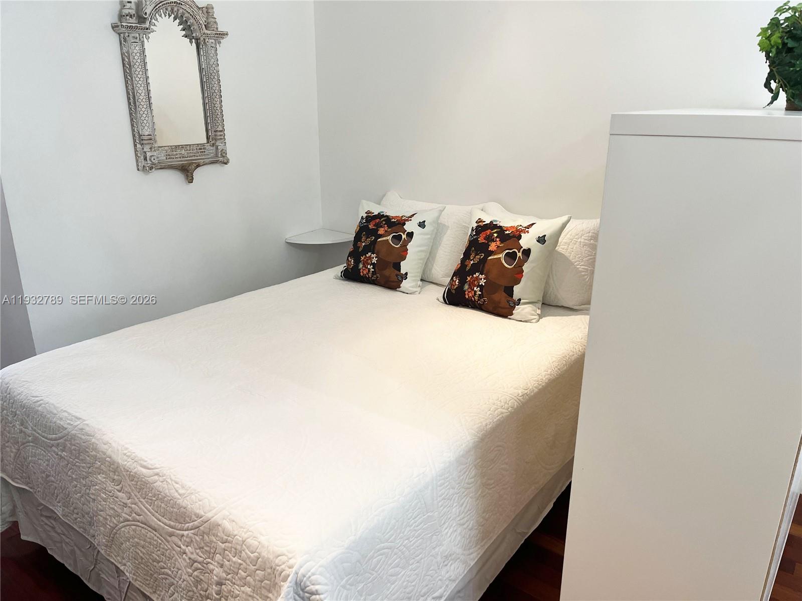 RETREAT CONDO - Residential