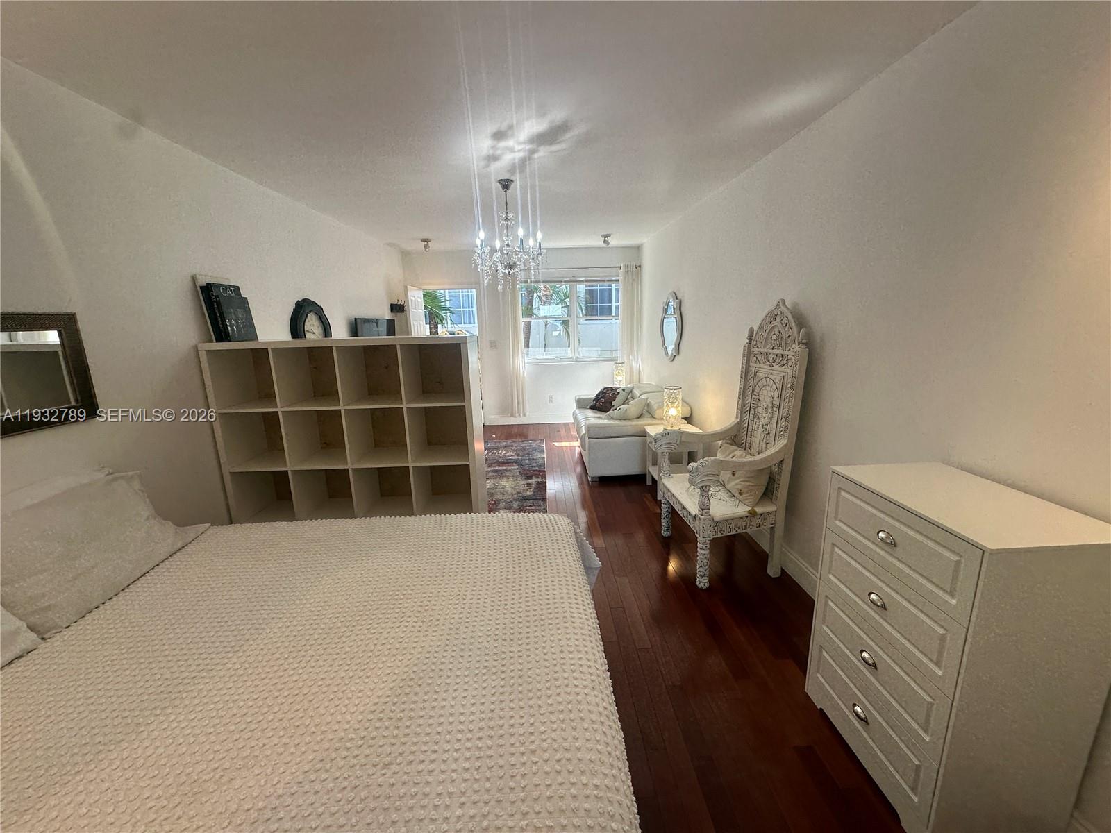 RETREAT CONDO - Residential