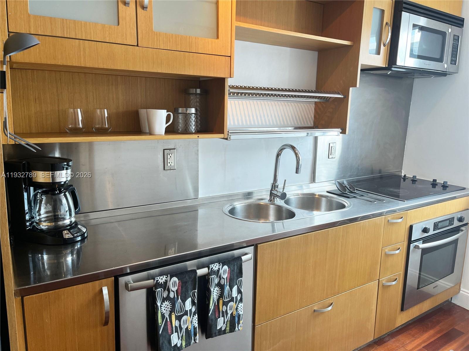 RETREAT CONDO - Residential