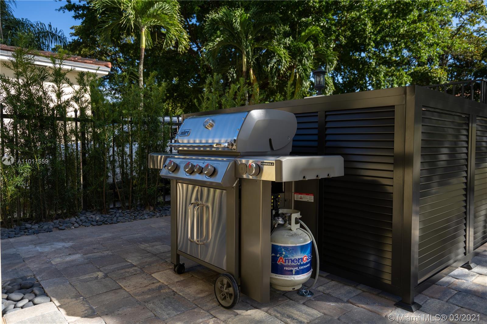 C GAB DOUGLAS SEC - Residential Lease