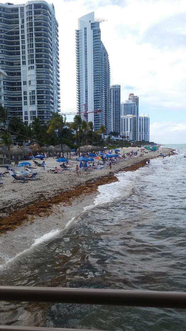 PLAZA OF AMERICAS CONDO P - Residential Lease